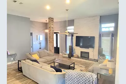 3 Holden Circle, The Colony, TX 75056 - Photo 3