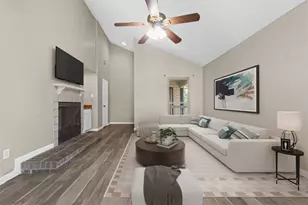 7107 Holly Hill Dr, Dallas, TX 75231 - Photo 3