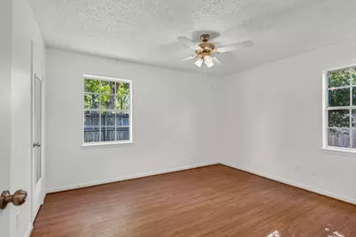 815 N Bledsoe Street, Gilmer, TX 75644 - Photo 13