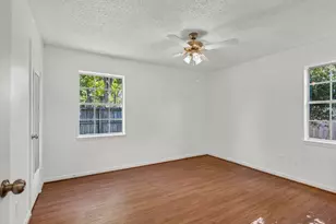 815 N Bledsoe St, Gilmer, TX 75644 - Photo 13