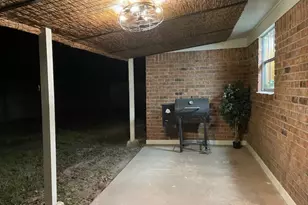 815 N Bledsoe St, Gilmer, TX 75644 - Photo 27