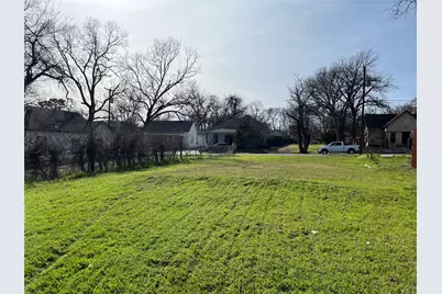 336 Leads Street, Dallas, TX 75203 - Photo 1