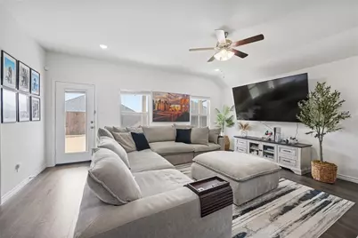 505 Auburn Forest Drive, Princeton, TX 75407 - Photo 9