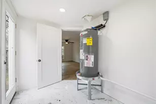 613 Bryan St, Weatherford, TX 76086 - Photo 13