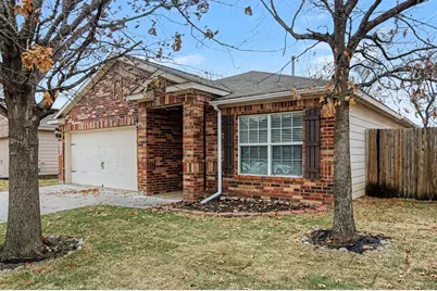 313 Misty Mountain Drive, Fort Worth, TX 76140 - Photo 3