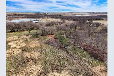 9784 County Line South, Axtell, TX 76624 - Photo 9