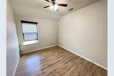 5900 Shiner Drive, Fort Worth, TX 76179 - Photo 17