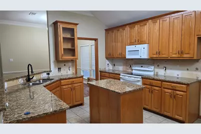 646 W Park Drive, Keller, TX 76248 - Photo 5