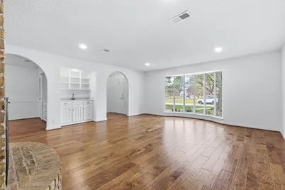 401 Monti Drive, Lewisville, TX 75057 - Photo 13