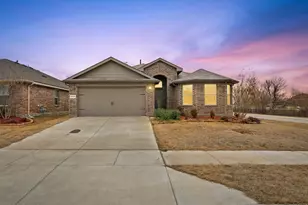 8025 Muddy Creek Dr, Fort Worth, TX 76131 - Photo 1