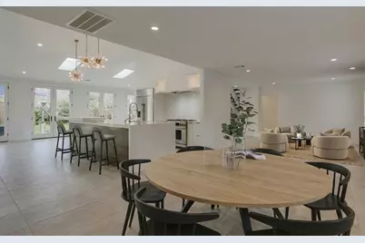 2045 Marydale Drive, Dallas, TX 75208 - Photo 11