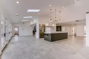 2045 Marydale Dr, Dallas, TX 75208 - Photo 23