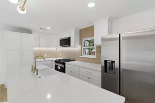 617 Ouida St, Grand Prairie, TX 75051 - Photo 9