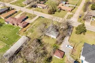 311 E San Saba St, Wortham, TX 76693 - Photo 23