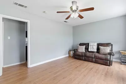 521 Crosby Avenue, White Settlement, TX 76108 - Photo 9