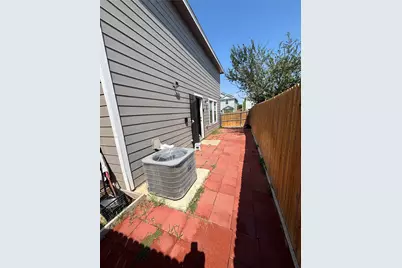 3386 Peyton Lila Road, Dallas, TX 75212 - Photo 13