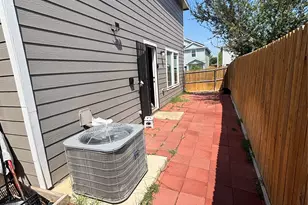 3386 Peyton Lila Rd, Dallas, TX 75212 - Photo 13