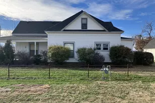 109 N Foley St, Seymour, TX 76380 - Photo 5