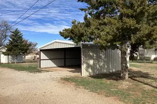 109 N Foley St, Seymour, TX 76380 - Photo 9