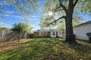 7803 Seydel St, Dallas, TX 75217 - Photo 15