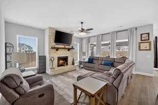 644 Winters Dr, Waxahachie, TX 75165 - Photo 1