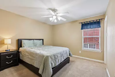 1200 Cedar Valley Drive, Irving, TX 75063 - Photo 33