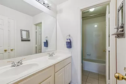 1200 Cedar Valley Drive, Irving, TX 75063 - Photo 31