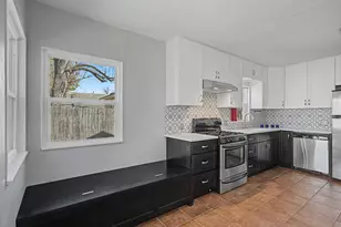 422 N Pecan St, Arlington, TX 76011 - Photo 9