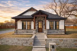 518 Bois D Arc St, Weatherford, TX 76086 - Photo 1