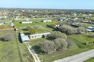 11205 Pikes Peak, Venus, TX 76084 - Photo 1