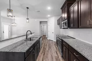 641 The Cottages Dr, Godley, TX 76044 - Photo 21