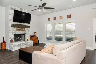 849 County Road 4764, Boyd, TX 76023 - Photo 7