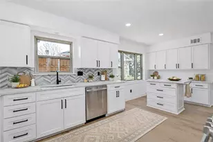 7992 Fallmeadow Ln, Dallas, TX 75248 - Photo 13