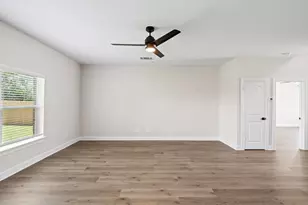 325 Southaven Blvd, Hutchins, TX 75141 - Photo 3