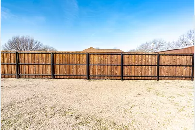 733 Ridgeview Drive, Sherman, TX 75090 - Photo 9