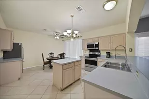 745 Woodridge Dr, DeSoto, TX 75115 - Photo 9