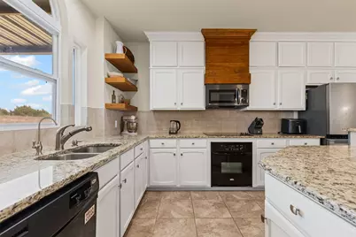 788 W Canyon Creek Lane, Weatherford, TX 76087 - Photo 13