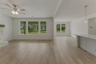 156 Oak Grv Wy, Springtown, TX 76082 - Photo 7