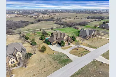 1215 Meredith Creek Lane, Fort Worth, TX 76179 - Photo 31