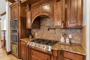 1215 Meredith Creek Ln, Fort Worth, TX 76179 - Photo 5