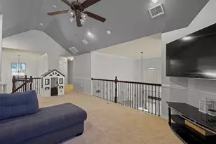 1056 Kaylie St, Grand Prairie, TX 75052 - Photo 19