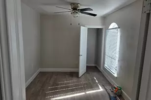 2937 Laramie St, Irving, TX 75062 - Photo 7