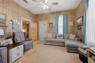 918 W Morgan St, Denison, TX 75020 - Photo 9