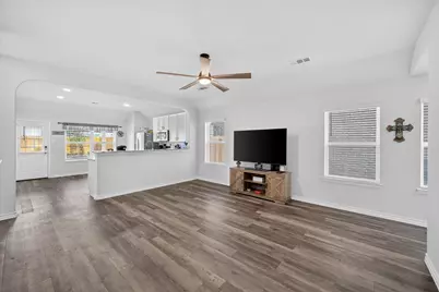 1706 Jude Drive, Ennis, TX 75119 - Photo 5