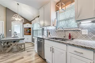 1013 Waterford Dr, Waxahachie, TX 75167 - Photo 9