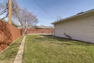 8453 Sweetwater Dr, Dallas, TX 75228 - Photo 23