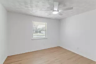 8453 Sweetwater Dr, Dallas, TX 75228 - Photo 17