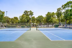 661 Bishop Heights Ln, Dallas, TX 75208 - Photo 35