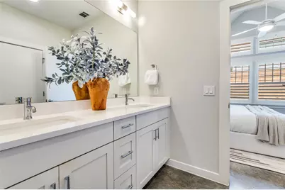 661 Bishop Heights Lane, Dallas, TX 75208 - Photo 15