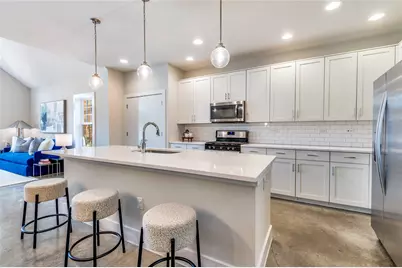 661 Bishop Heights Lane, Dallas, TX 75208 - Photo 9